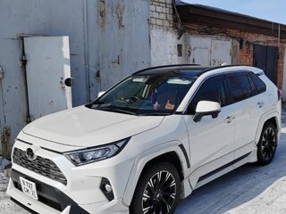 2019 Toyota RAV4 V (XA50), белый, 3490000 рублей, вид 2