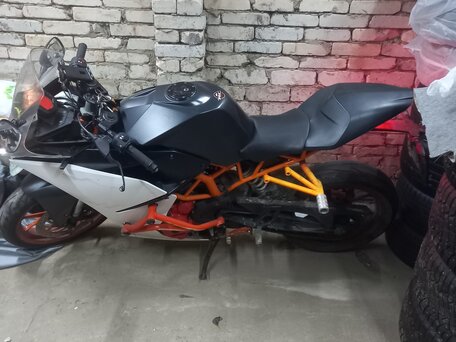 2015 KTM RC 390, белый, 340000 рублей, вид 3