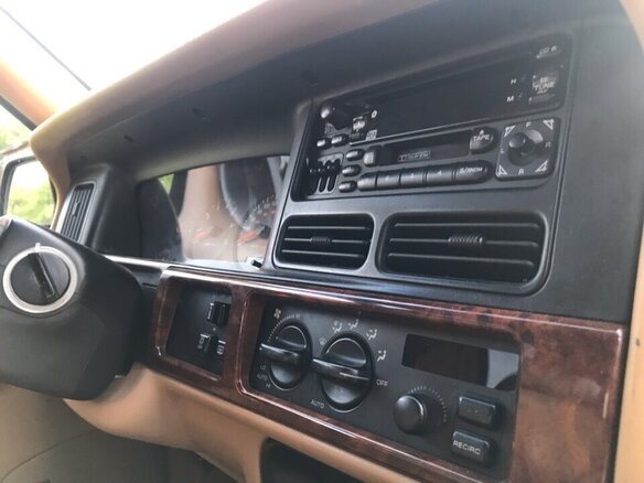 1996 Jeep Grand Cherokee I (ZJ) Рестайлинг, чёрный - вид 9