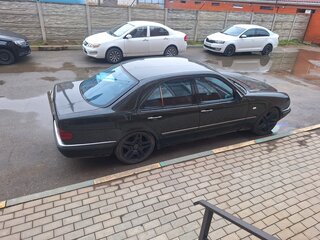 1999 Mercedes-Benz E-Класс 280 II (W210, S210), зелёный, 500000 рублей, вид 2
