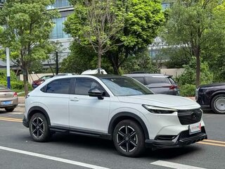 2023 Honda Vezel II, белый, 1575000 рублей, вид 3