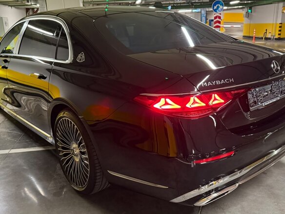 2026 Mercedes-Benz Maybach S-Класс 580 II (Z223) Рестайлинг, чёрный, 37120000 рублей - вид 4