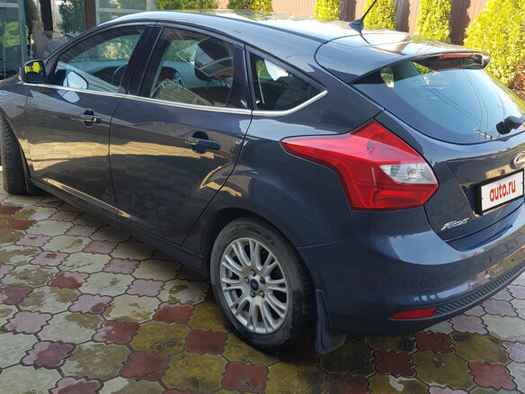 2011 Ford Focus III, серый - вид 4
