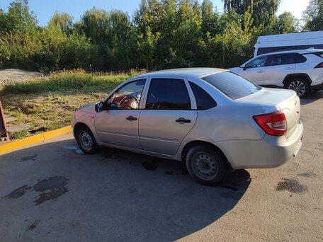 2012 Lada (ВАЗ) Granta I, серебристый, 300000 рублей, вид 4