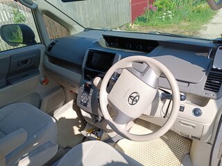 2007 Toyota Noah II (R70), белый, 1300000 рублей, вид 4