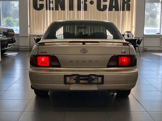 1995 Toyota Camry III (XV10), бежевый, 250000 рублей, вид 4