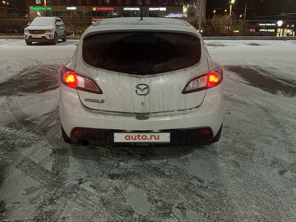 2010 Mazda 3 II (BL), белый, 625000 рублей - вид 2