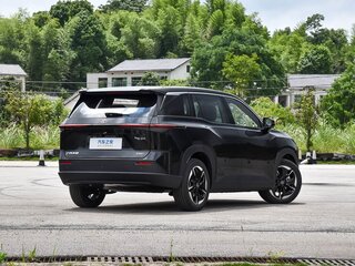 2026 Toyota bZ3X 67.9 kWh, чёрный, 3428300 рублей, вид 5