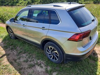 2018 Volkswagen Tiguan II, серый, 2490000 рублей, вид 4