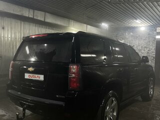 2017 Chevrolet Tahoe IV, чёрный, 4300000 рублей, вид 3