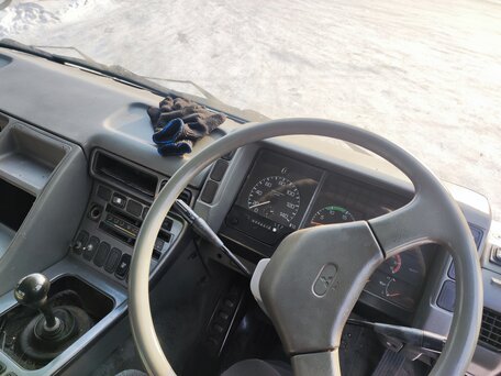 1993 Fuso (Mitsubishi) Canter, чёрный, 4500000 рублей, вид 5