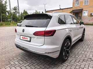 2019 Volkswagen Touareg III, белый, 4300000 рублей, вид 5