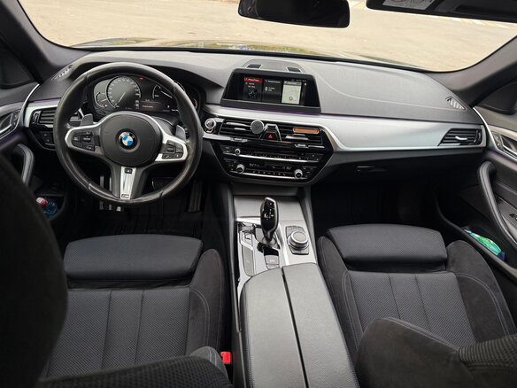 2020 BMW 5 серии 520d xDrive VII (G30/G31/G38), чёрный, 3300000 рублей - вид 10