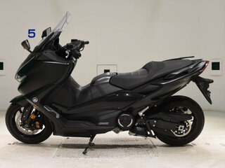 2020 Yamaha TMAX, чёрный, 900000 рублей, вид 2