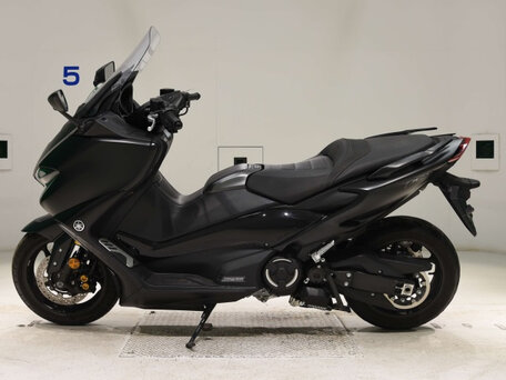 2020 Yamaha TMAX, чёрный, 900000 рублей, вид 2