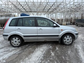 2008 Ford Fusion I Рестайлинг, серебристый, 580000 рублей, вид 4