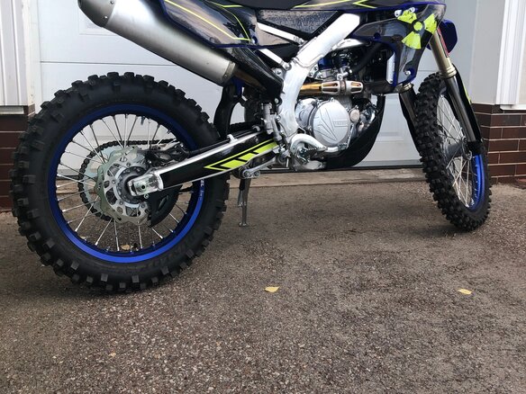 2022 Yamaha WR450F, синий, 950000 рублей - вид 1