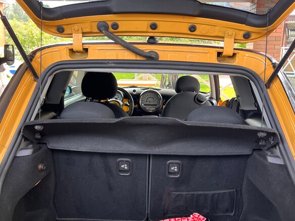 2008 Mini Hatch One II (R56), жёлтый, 680000 рублей - вид 10