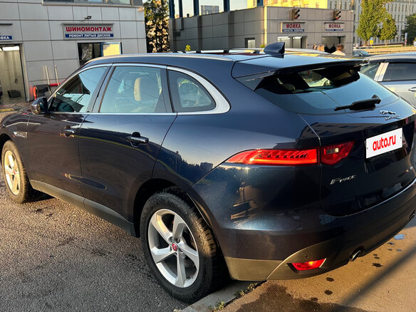 2018 Jaguar F-Pace I, синий, 2500000 рублей - вид 3