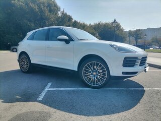 2021 Porsche Cayenne III, белый, 6000000 рублей, вид 4