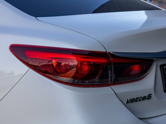 2017 Mazda 6 III (GJ) Рестайлинг, белый, 1545000 рублей - вид 11