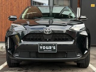 2023 Toyota Yaris Cross I, чёрный, 1650000 рублей, вид 3