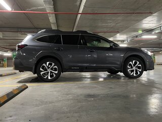 2021 Subaru Outback VI, серый, 4000000 рублей, вид 4