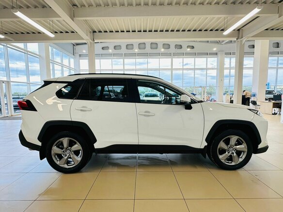 2019 Toyota RAV4 V (XA50), белый, 3100000 рублей - вид 8