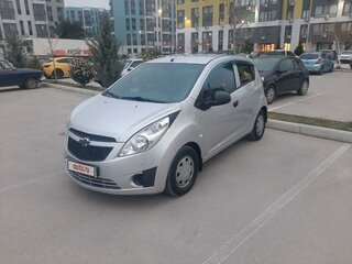 2013 Chevrolet Spark III, серебристый, 850000 рублей, вид 1