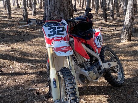 2010 Honda CRF 250R, красный, 450000 рублей, вид 1