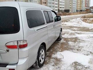 2007 Hyundai H-1 I Рестайлинг, серебристый, 1100000 рублей, вид 4