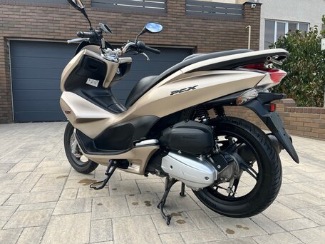 2013 Honda PCX 150, бежевый, 230000 рублей, вид 4