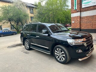 2016 Toyota Land Cruiser 200 Series Рестайлинг 2, чёрный, 5400000 рублей, вид 3