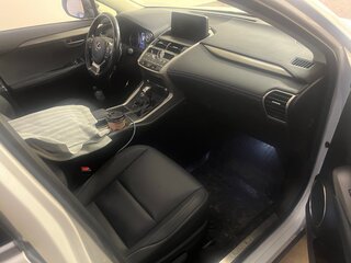 2021 Lexus NX 200 I Рестайлинг, белый, 4100000 рублей, вид 3