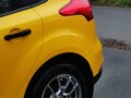 2017 Ford Focus III Рестайлинг, жёлтый, 990000 рублей - вид 9