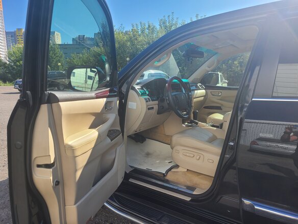 2012 Lexus LX 570 III Рестайлинг, чёрный, 4600000 рублей - вид 7