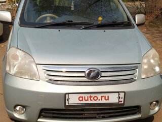 2009 Toyota Raum II, серебристый, 899000 рублей, вид 1
