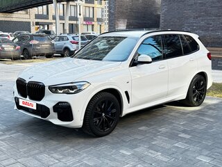 2019 BMW X5 25d IV (G05/G18), белый, 5400000 рублей, вид 3