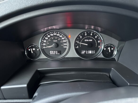 2008 Jeep Commander, чёрный, 1650000 рублей - вид 14