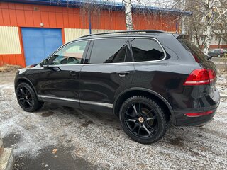 2013 Volkswagen Touareg II, чёрный, 1550000 рублей, вид 5