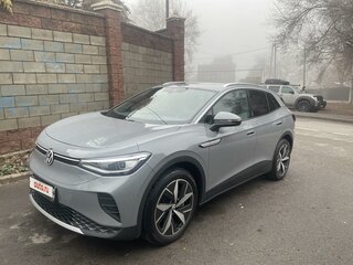 2021 Volkswagen ID.4 Crozz, серый, 3200000 рублей, вид 2