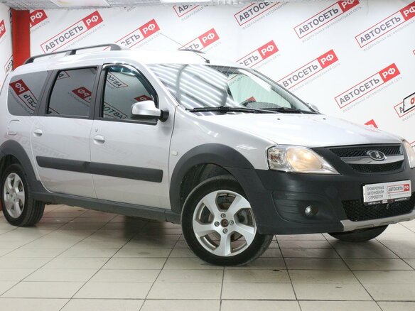 2015 Lada (ВАЗ) Largus I, серебристый, 1020000 рублей