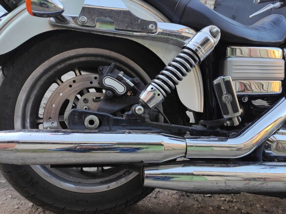 2007 Harley-Davidson Dyna Low Rider, белый, 800000 рублей - вид 17