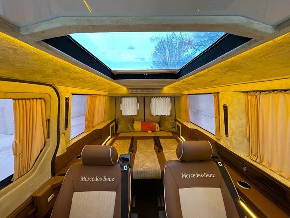 2019 Mercedes-Benz Sprinter, чёрный, 8990000 рублей - вид 12