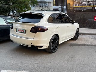 2010 Porsche Cayenne Diesel II (958), белый, 3000000 рублей, вид 5