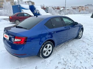2018 Skoda Octavia III (A7) Рестайлинг, синий, 2150000 рублей, вид 5