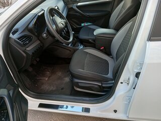 2024 Lada (ВАЗ) Vesta I Рестайлинг (NG), белый, 1420000 рублей, вид 5