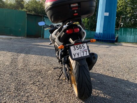 2011 Yamaha FZ8, белый, 615000 рублей, вид 4