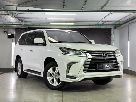 2017 Lexus LX 450d III Рестайлинг 2, белый, 6950000 рублей, вид 4