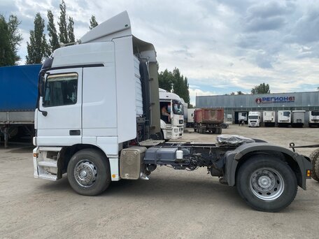 1999 Mercedes-Benz Actros, белый, 499000 рублей, вид 2